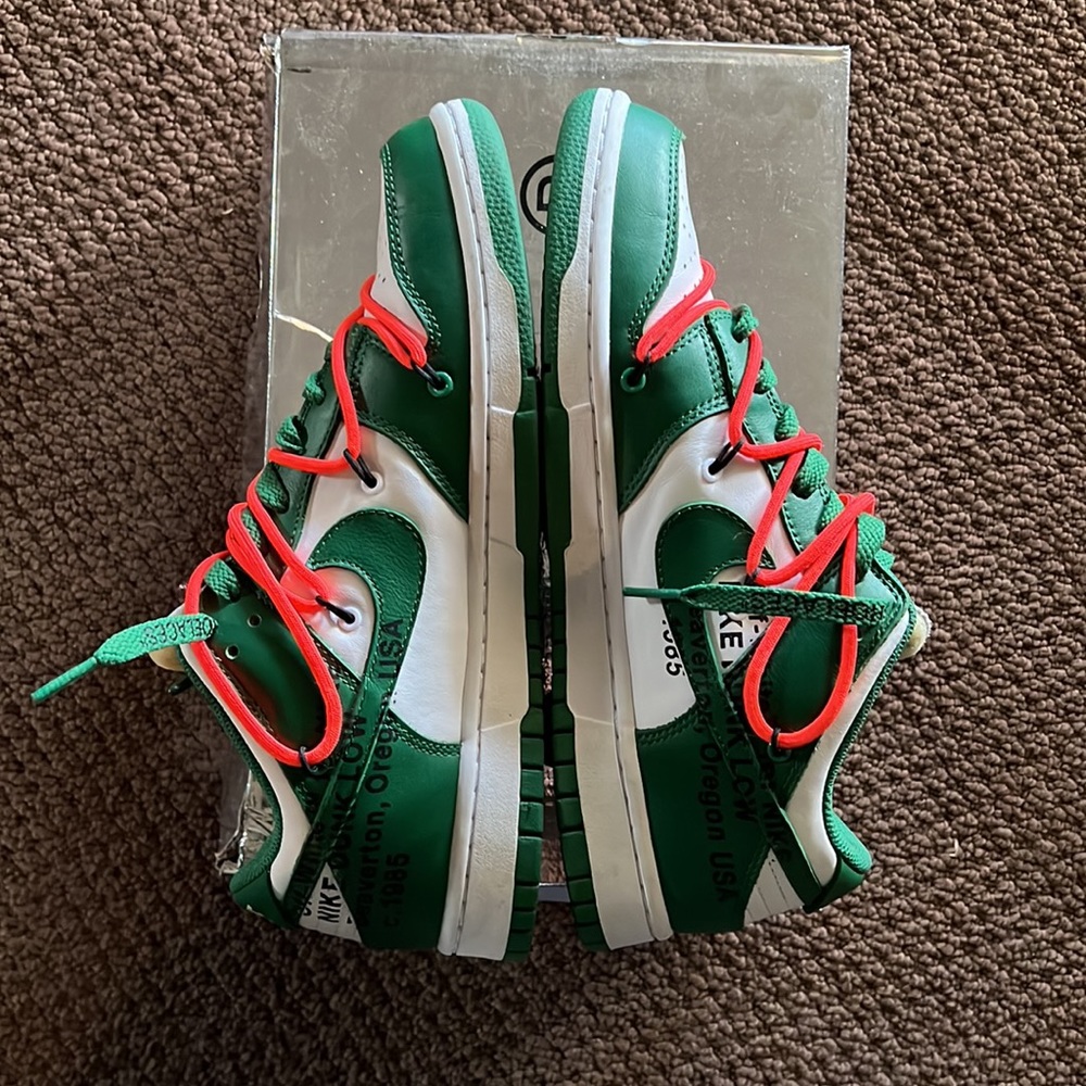 Offwhite Nike Dunks / Damaged Box - image 3